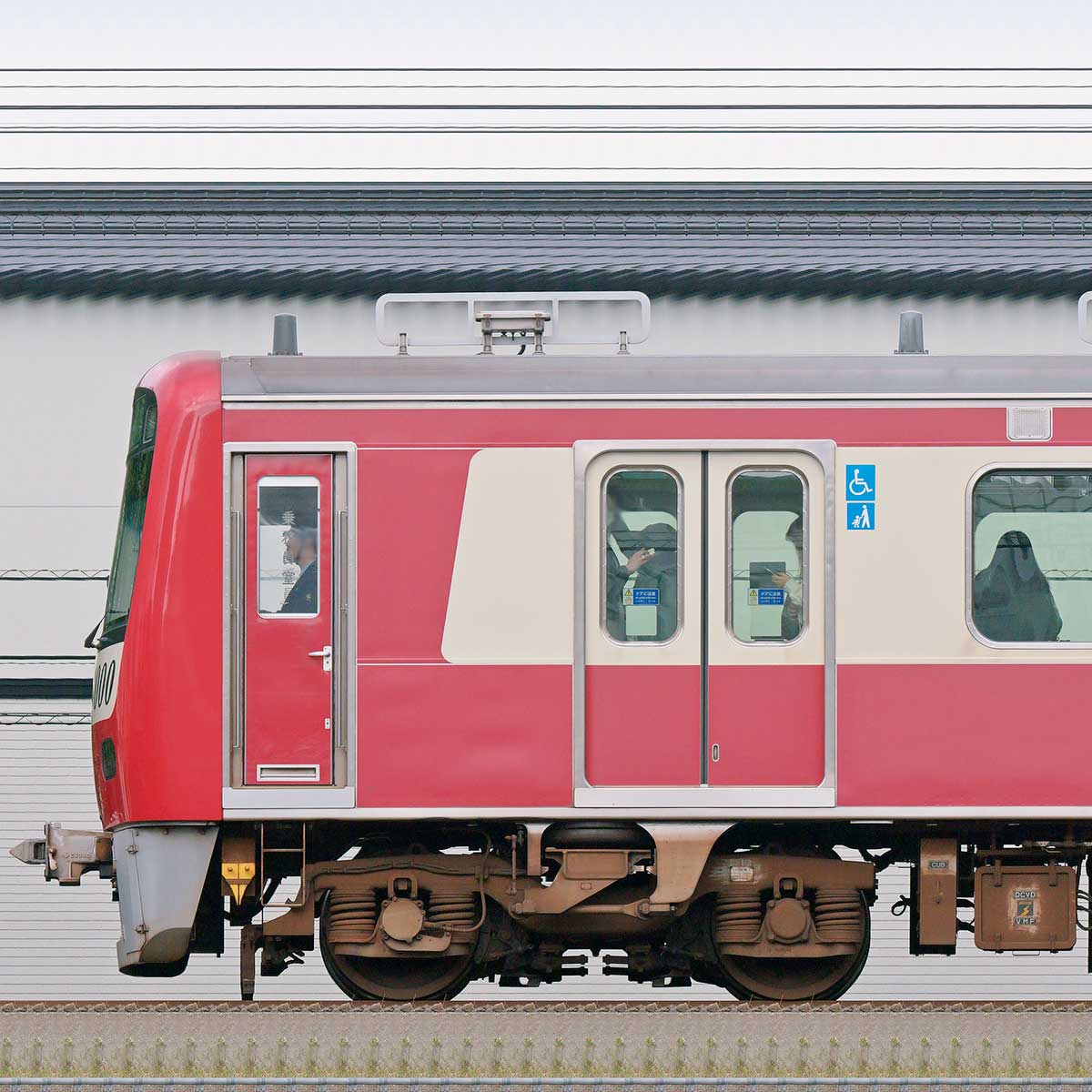 京急電鉄 新1000形（16次車）1601編成（海側）｜RailFile.jp｜鉄道車両