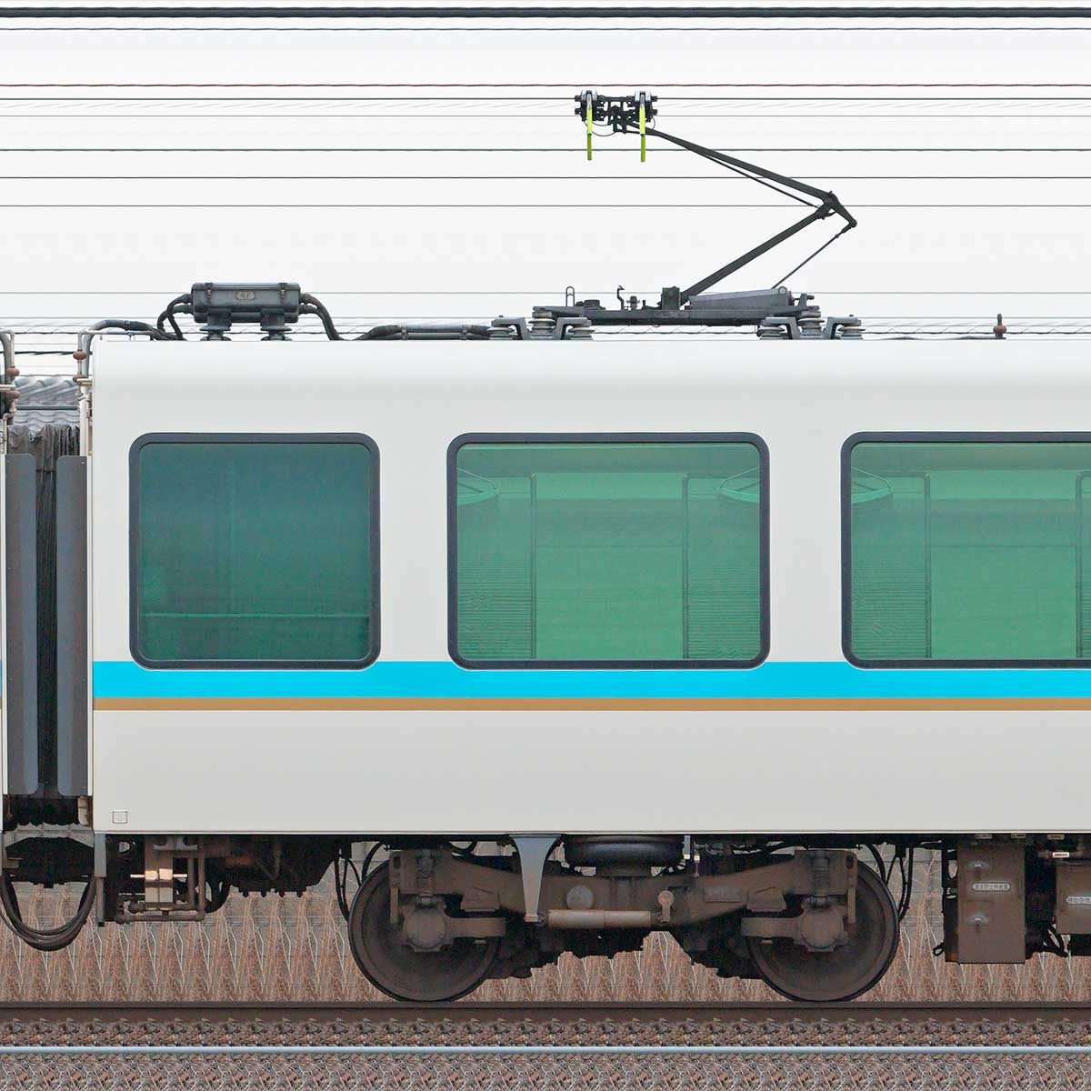 近鉄50000系「しまかぜ」モ50302の側面写真｜RailFile.jp｜鉄道車両