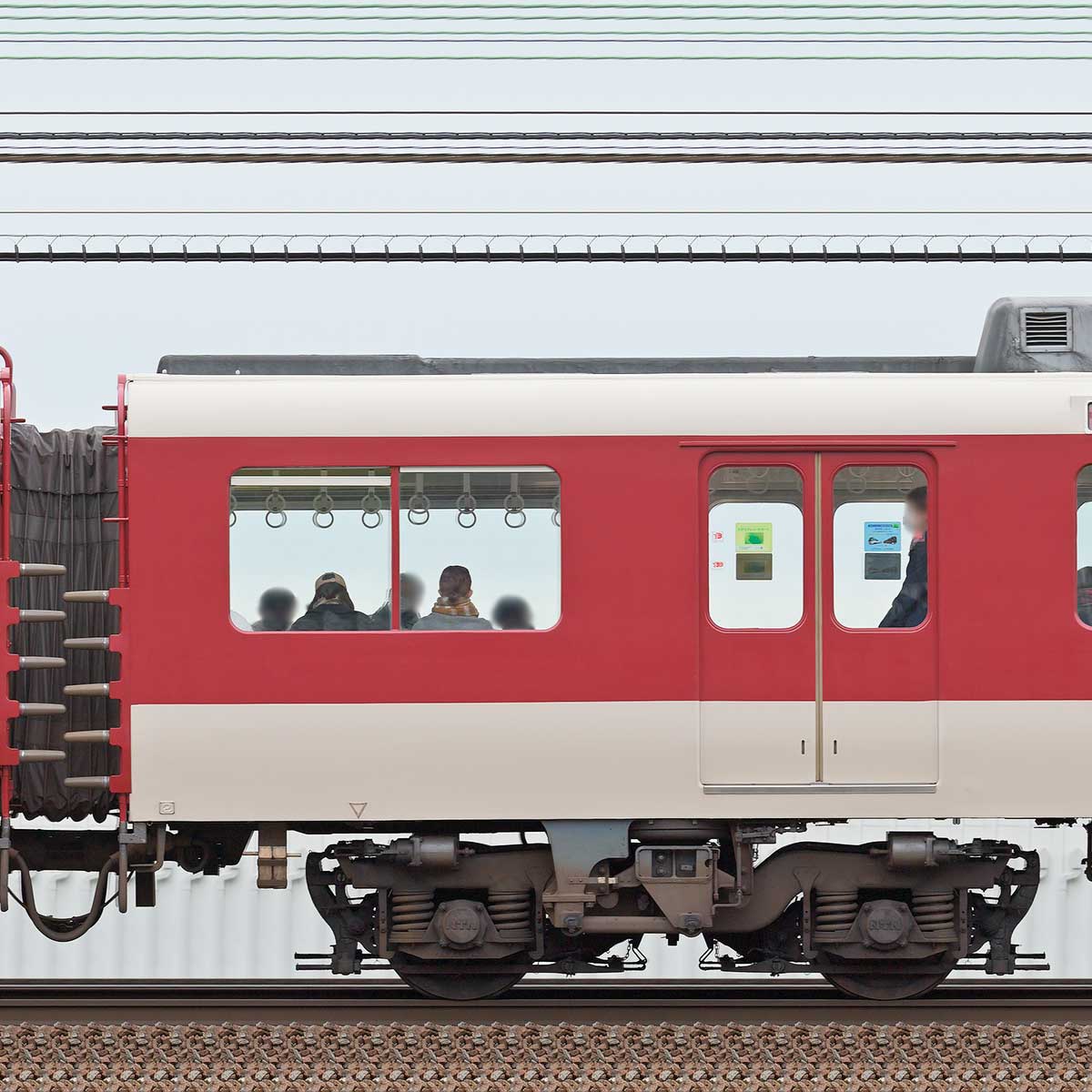 近鉄8600系サ8177の側面写真｜RailFile.jp｜鉄道車両サイド