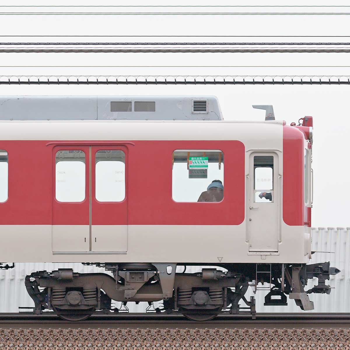 ☆貴重品☆ 近鉄 8000系 ク8585 車体側面車番 廃車発生品 - メルカリ