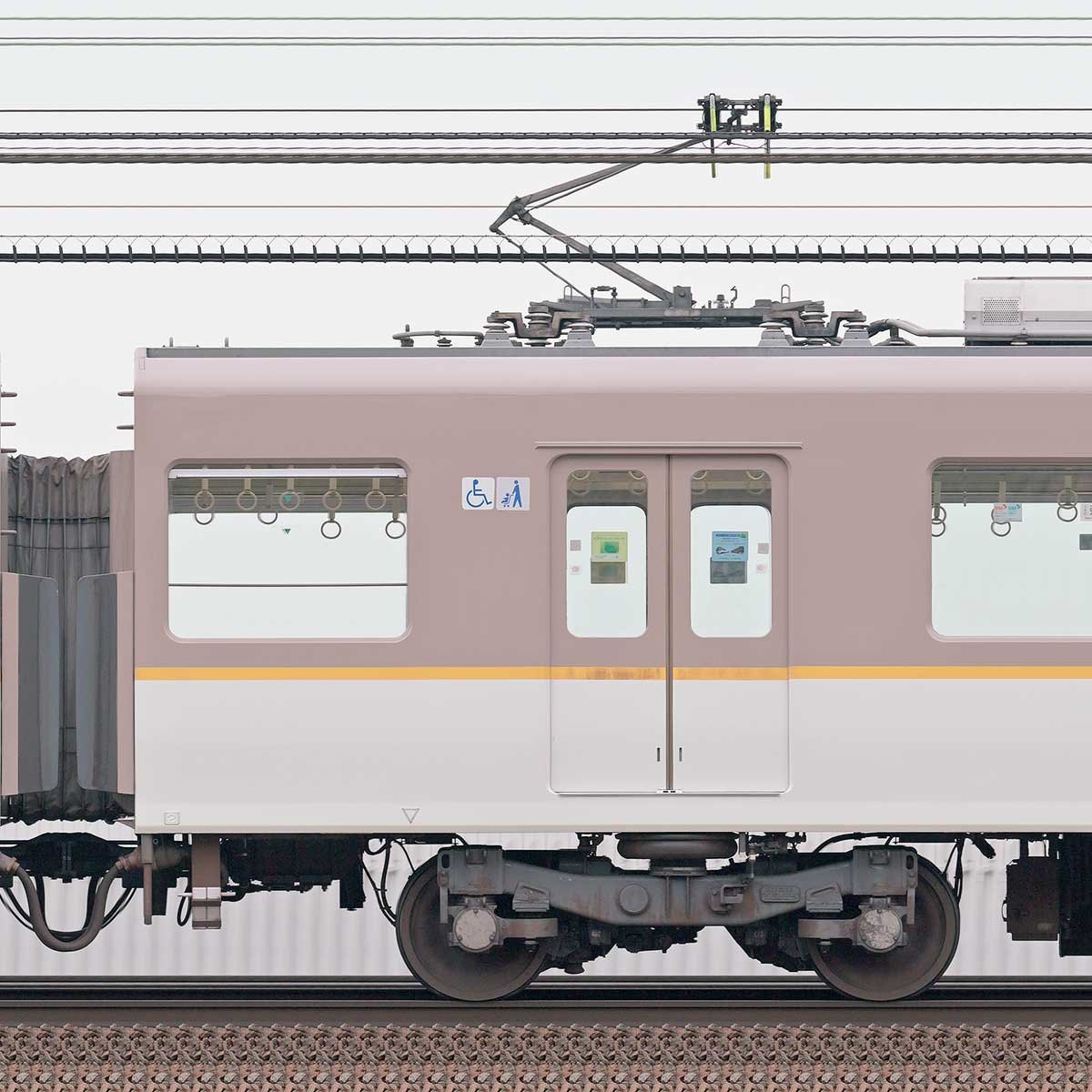 近鉄9820系モ9421の側面写真｜RailFile.jp｜鉄道車両サイド