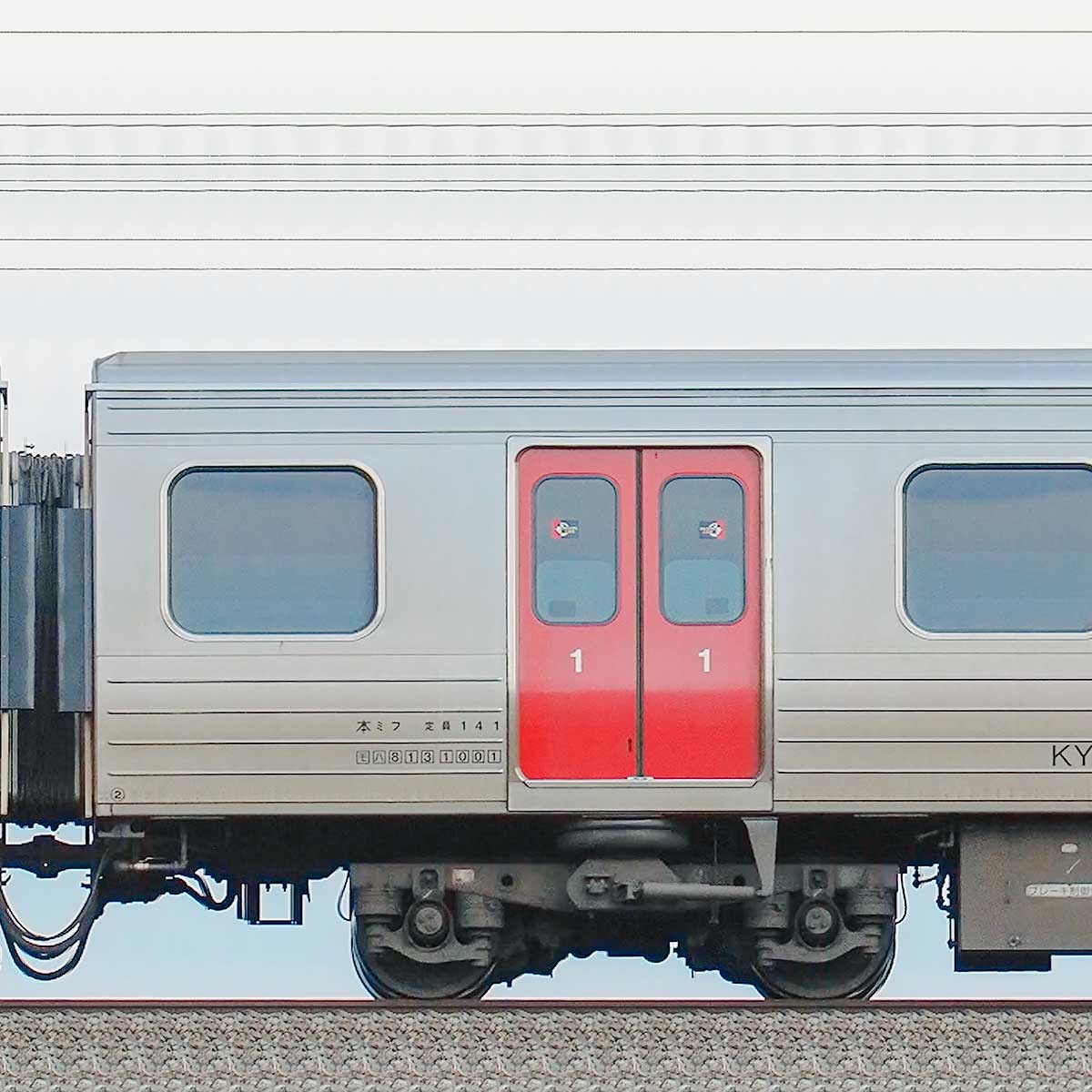 JR九州813系モハ813形｜RailFile.jp｜鉄道車両サイドビューの図鑑