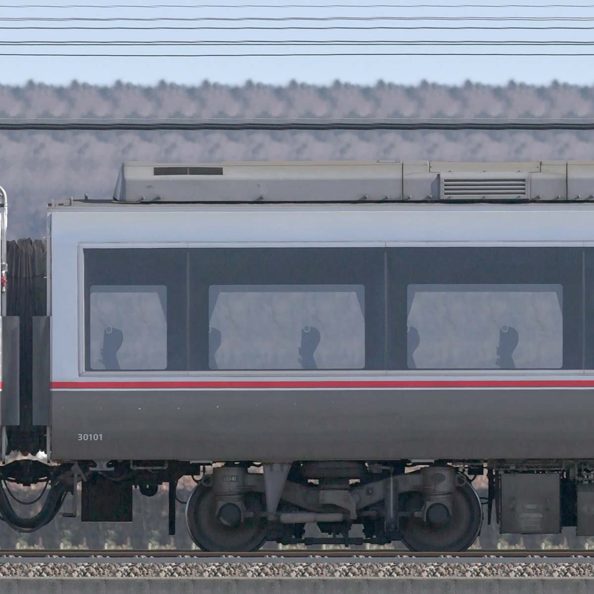小田急30000形ロマンスカー「EXE」・「EXEα」デハ30000形（M2）｜RailFile.jp｜鉄道車両サイドビューの図鑑