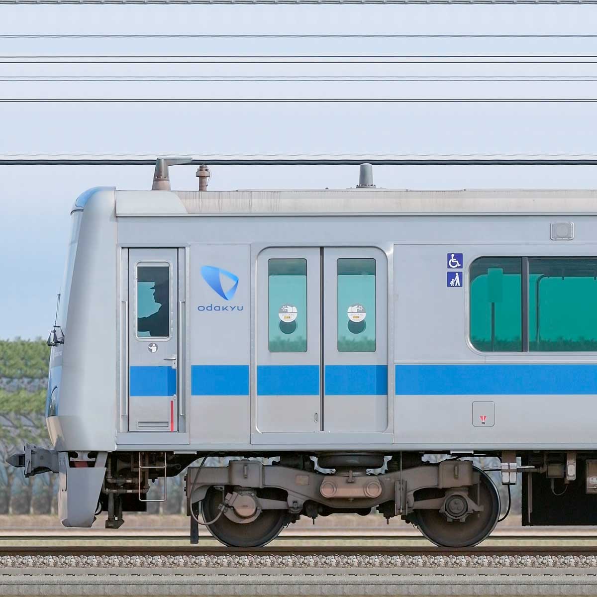 小田急4000形（3次車）4064×10（山側）｜RailFile.jp｜鉄道車両サイドビューの図鑑