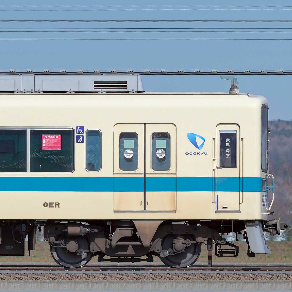 小田急8000形クハ8050形（Tc2）｜RailFile.jp｜鉄道車両サイドビューの図鑑