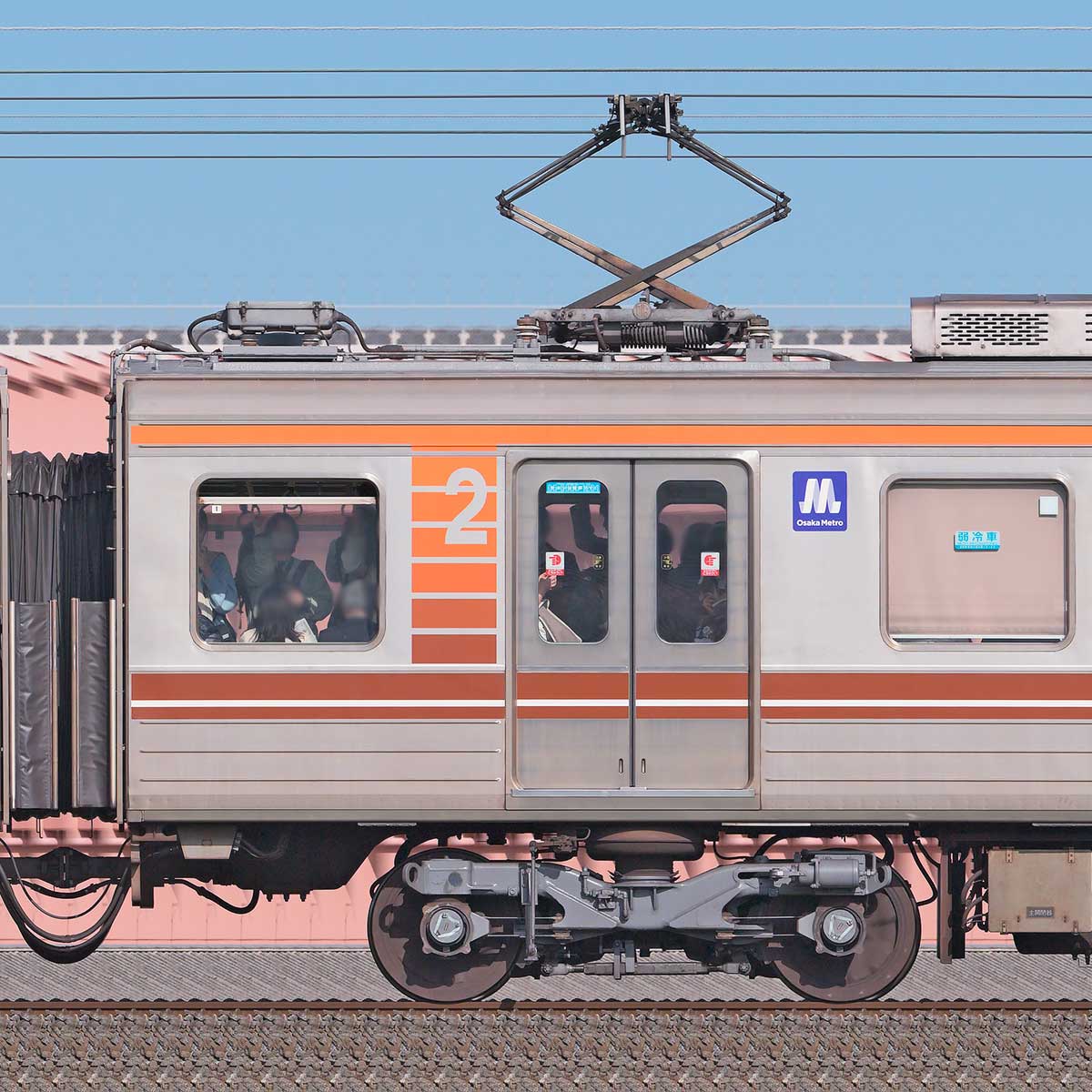 大阪メトロ66系更新車66009の側面写真｜RailFile.jp｜鉄道車両サイド