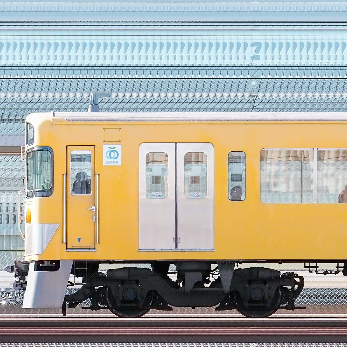 西武2000系クハ2095の側面写真｜RailFile.jp｜鉄道車両サイド