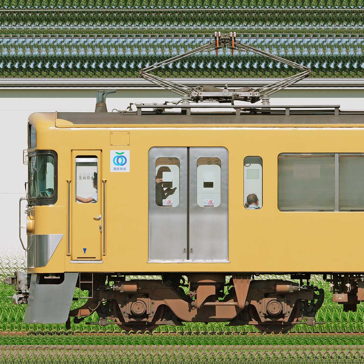 西武鉄道 2465 (西武2000系) 車両ガイド | レイルラボ(RailLab)