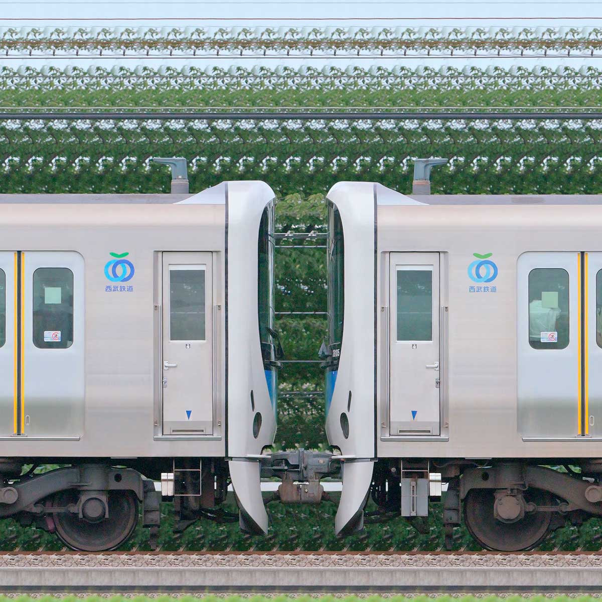 西武30000系（2次車）32103編成＋38105編成（2位側）｜railfile Jp｜鉄道車両サイドビューの図鑑