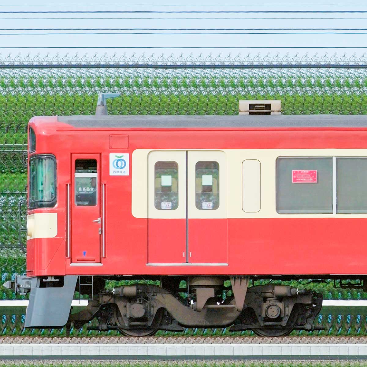 西武9000系「RED LUCKY TRAIN」クハ9103の側面写真｜RailFile.jp｜鉄道