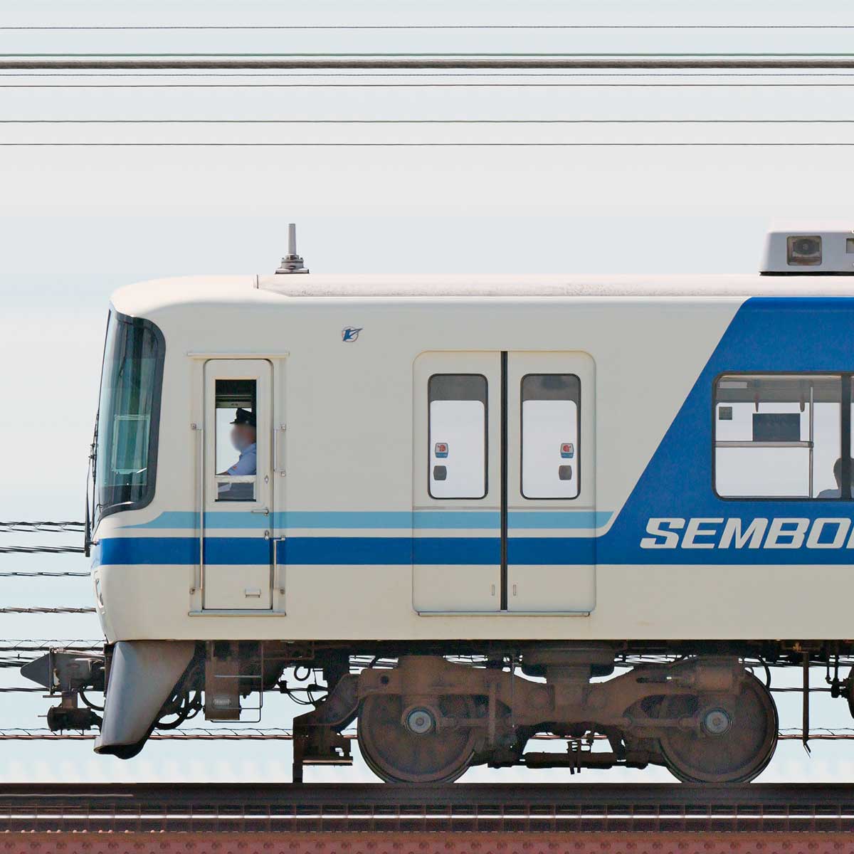 泉北高速7000系｜RailFile.jp｜鉄道車両サイドビューの図鑑