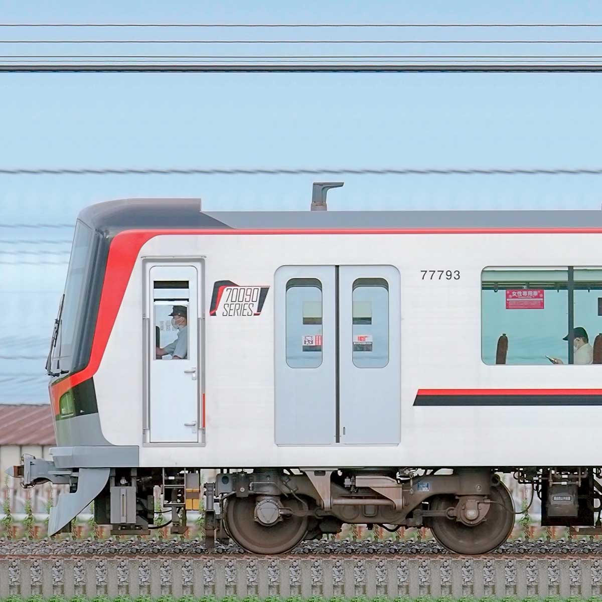 東武 70090型（THライナー）初心者！ 東武鉄道、日比谷線直通〈THライナー〉 70090型に乗ってみた