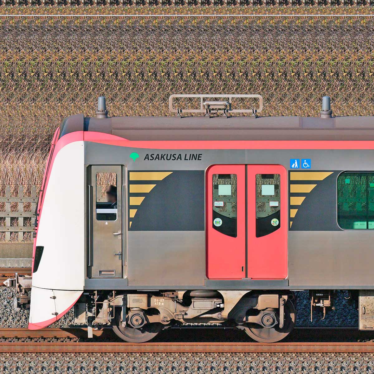 東京都交通局 浅草線 5500形5520編成（海側）｜RailFile.jp｜鉄道車両