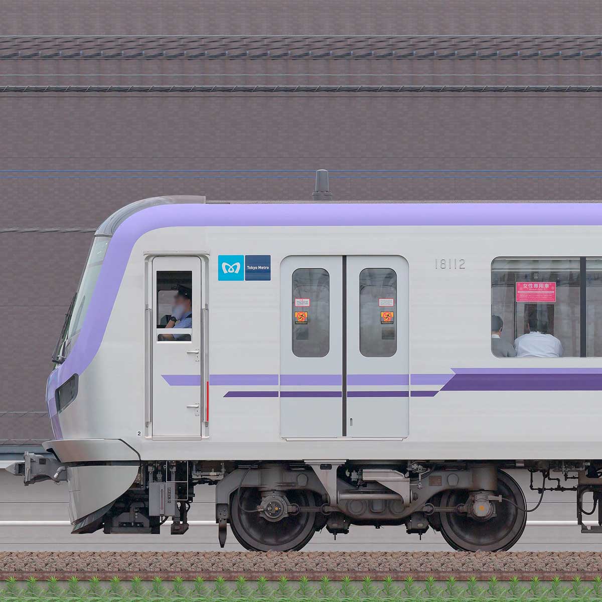東京メトロ18000系18112編成（鷺沼検車区第32編成／山側