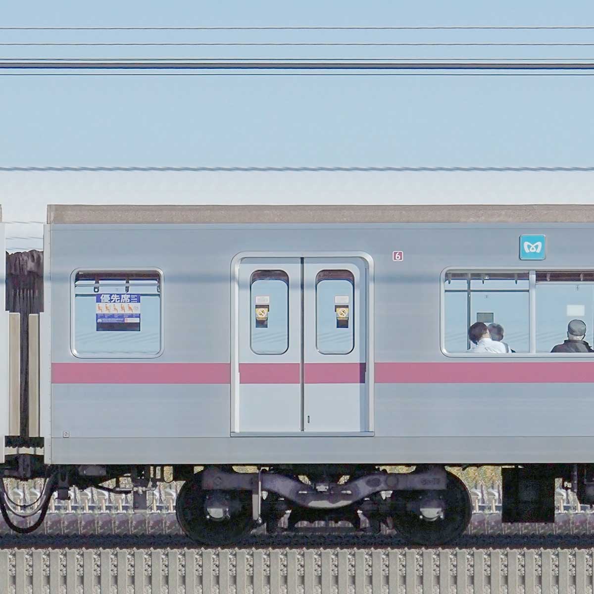 東京メトロ　8000系タイプ 東京メトロ8000系 編成表（最新版） – 4号車の5号車寄り
