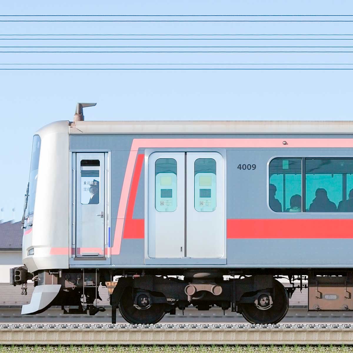 東急5050系4000番台クハ4009の側面写真｜RailFile.jp｜鉄道車両サイド ...