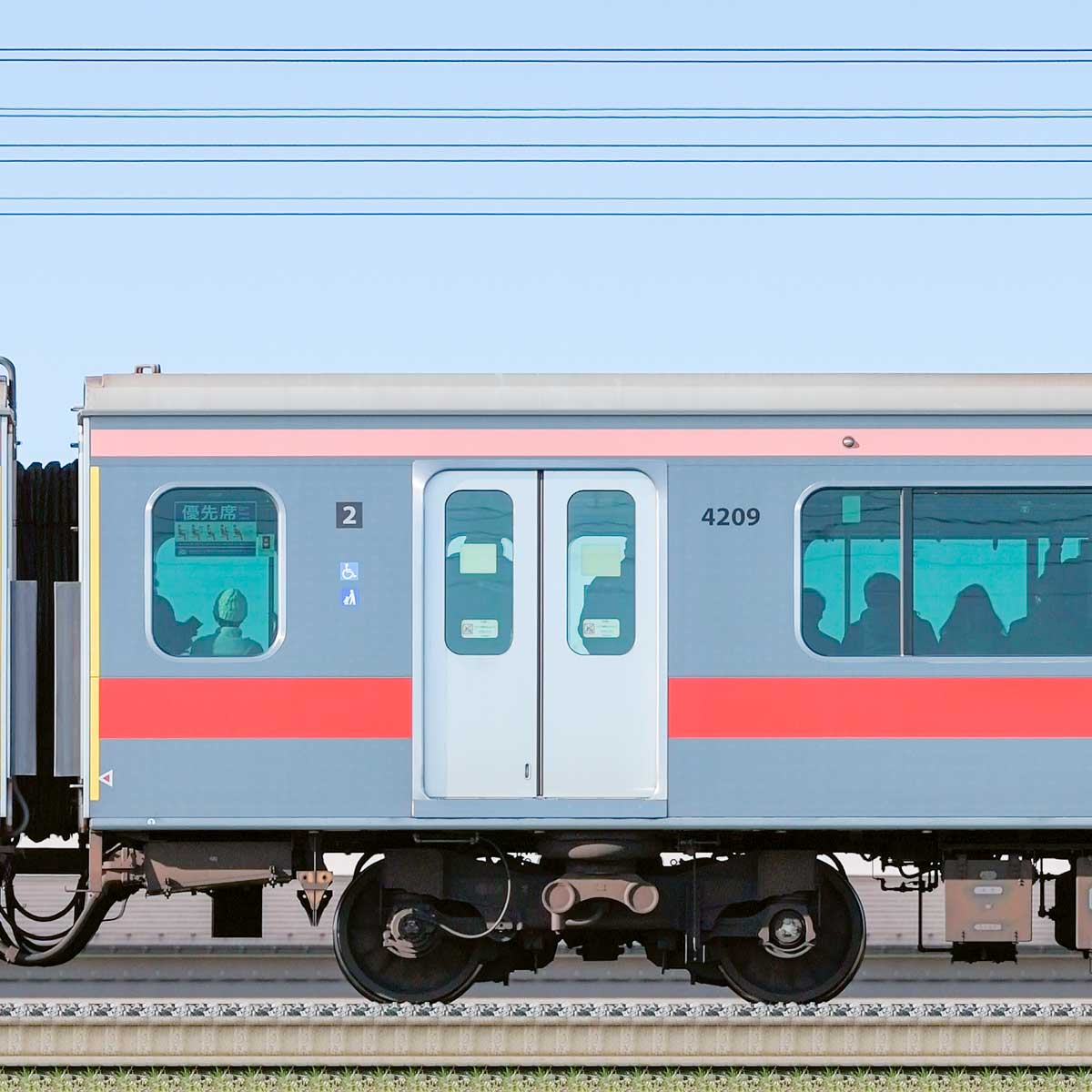 東急電鉄5050系4000番台デハ4209の側面写真｜RailFile.jp｜鉄道