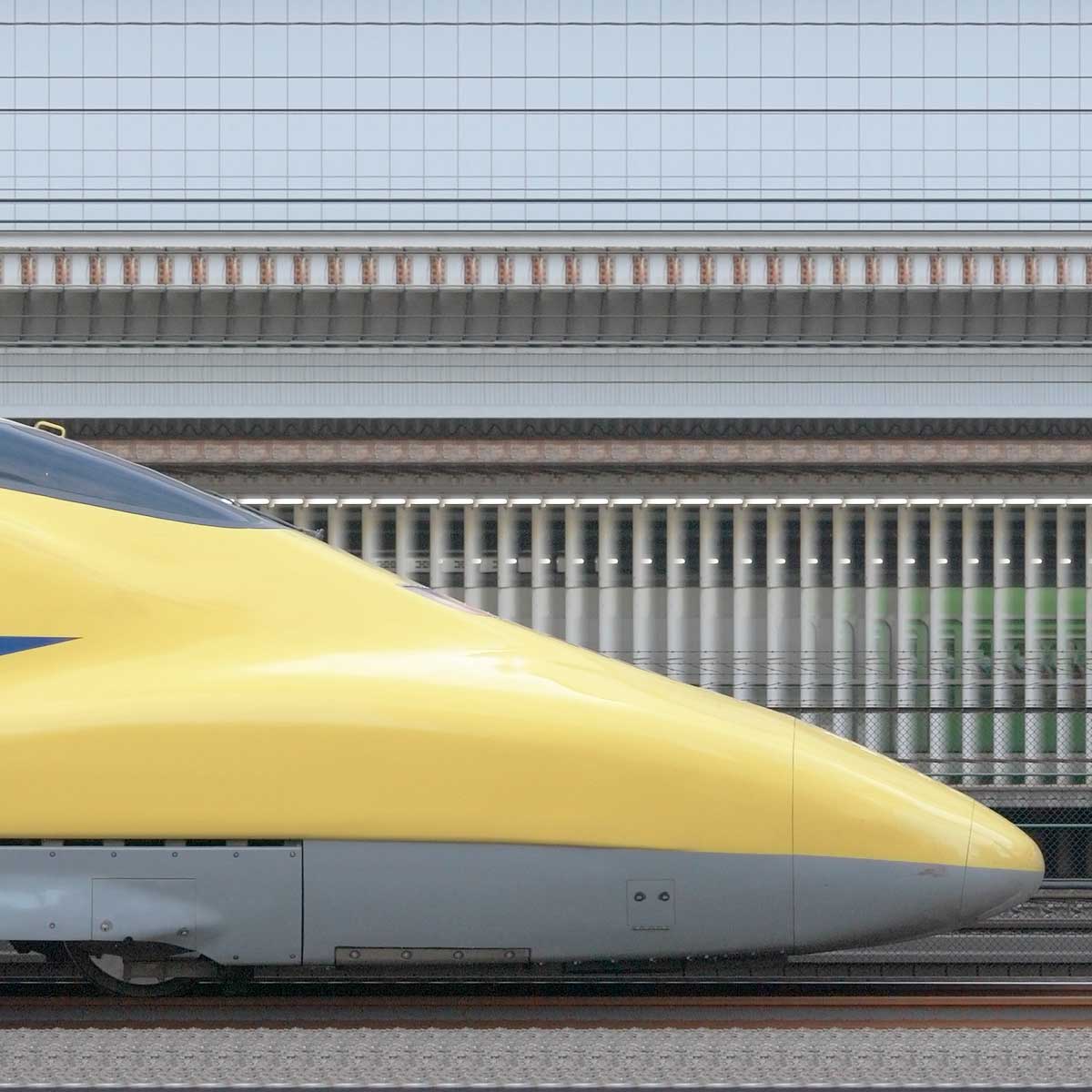 JR西日本923形3000番台「ドクターイエロー」923-3007の側面写真