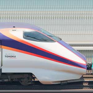 JR東日本E3系2000番台E311-2012（「つばさ、つなぐ。」プロジェクトロゴラッピング）