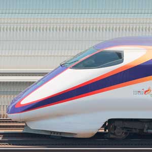 JR東日本E3系2000番台E322-2012（「つばさ、つなぐ。」プロジェクトロゴラッピング）