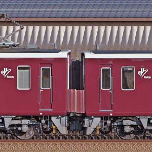 阪急8300系機器更新車8310編成＋8330編成（西側）