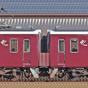 阪急8300系8313編成＋8332編成（西側）