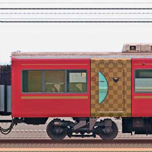 京阪8000系8551「プレミアムカー」