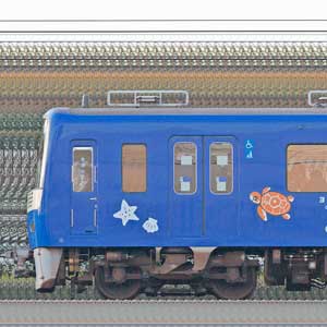 京急電鉄 600形（3次車）606編成「京急ブルースカイトレイン ヨロン号」（海側）