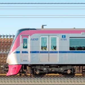京王5000系5735編成（海側）