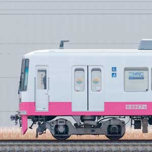 新京成8800形8807編成（機器更新・内装リニューアル車／海側）