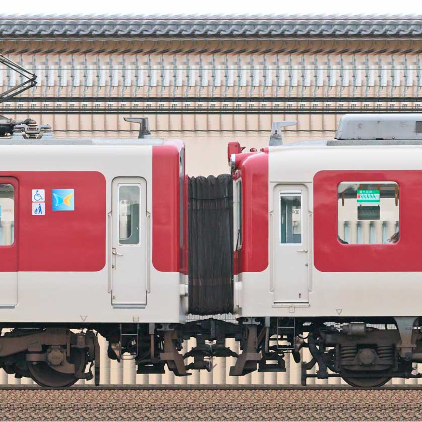 近鉄1252系VE73・1273編成＋8600系X67・8617編成（山側）