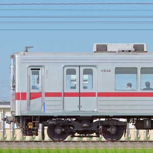 東武10030型11634編成（海側）