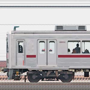 東武10000型11601編成＋11204編成（リニューアル車・海側