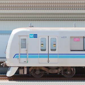東京メトロ05系05-139編成（深川検車区第39編成／海側）