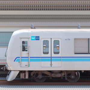 東京メトロ05系05-136編成（深川検車区第36編成／山側）