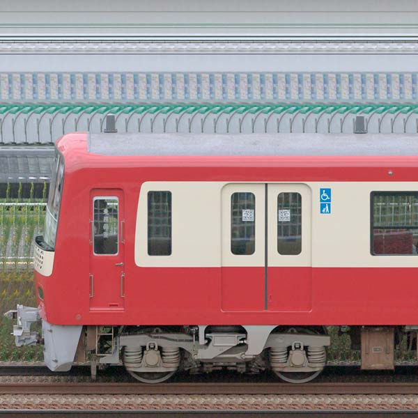 京急電鉄 新1000形（3次車・L/C腰掛）1421編成（山側）